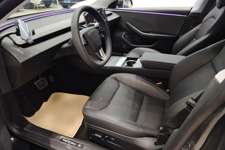 Used Tesla Model 3 2023 Rear-Wheel-Drive Version Left Front Seat