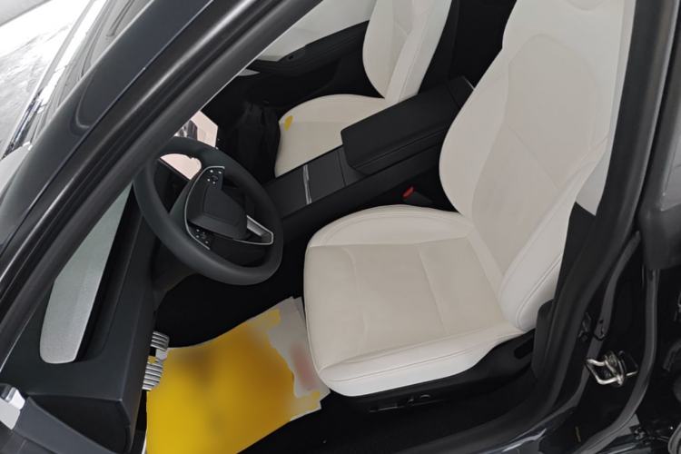 Used Tesla Model 3 2023 Long-Range All-Wheel-Drive Version Left Front Seat