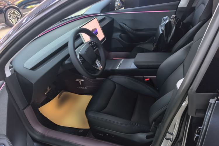 Used Tesla Model 3 2023 Rear-Wheel-Drive Version Left Front Seat