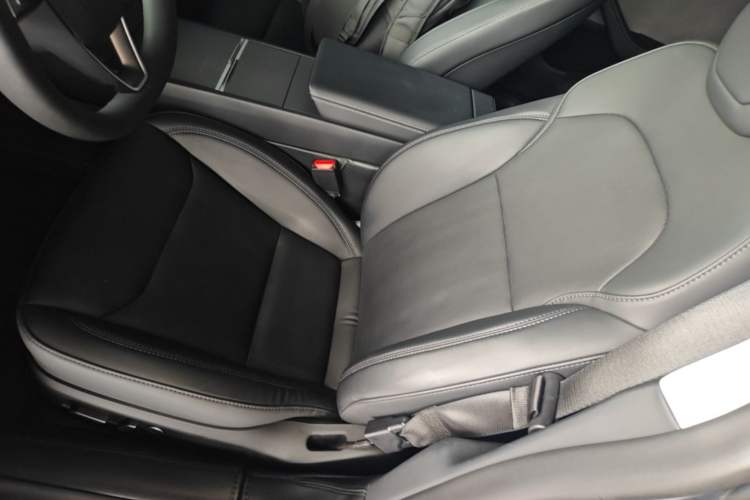Used Tesla Model 3 2023 Rear-Wheel-Drive Version Left Front Seat