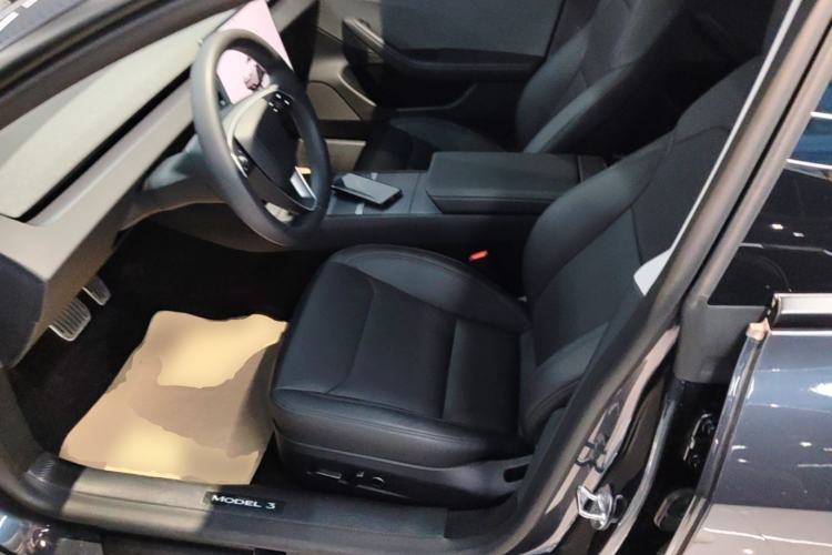 Used Tesla Model 3 2023 Rear-Wheel-Drive Version Left Front Seat
