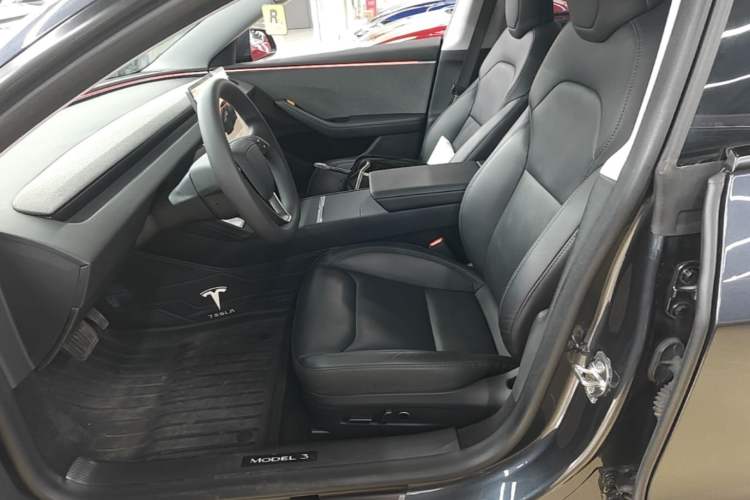 Used Tesla Model 3 2023 Rear-Wheel-Drive Version Left Front Seat