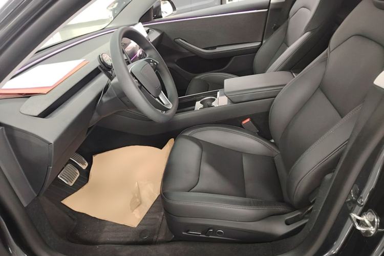 Used Tesla Model 3 2023 Rear-Wheel-Drive Version Left Front Seat