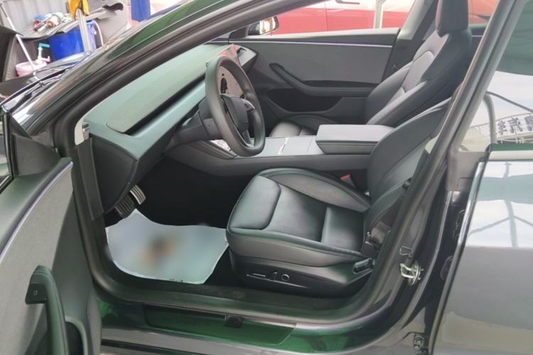 Used Tesla Model 3 2023 Rear-Wheel-Drive Version Left Front Seat