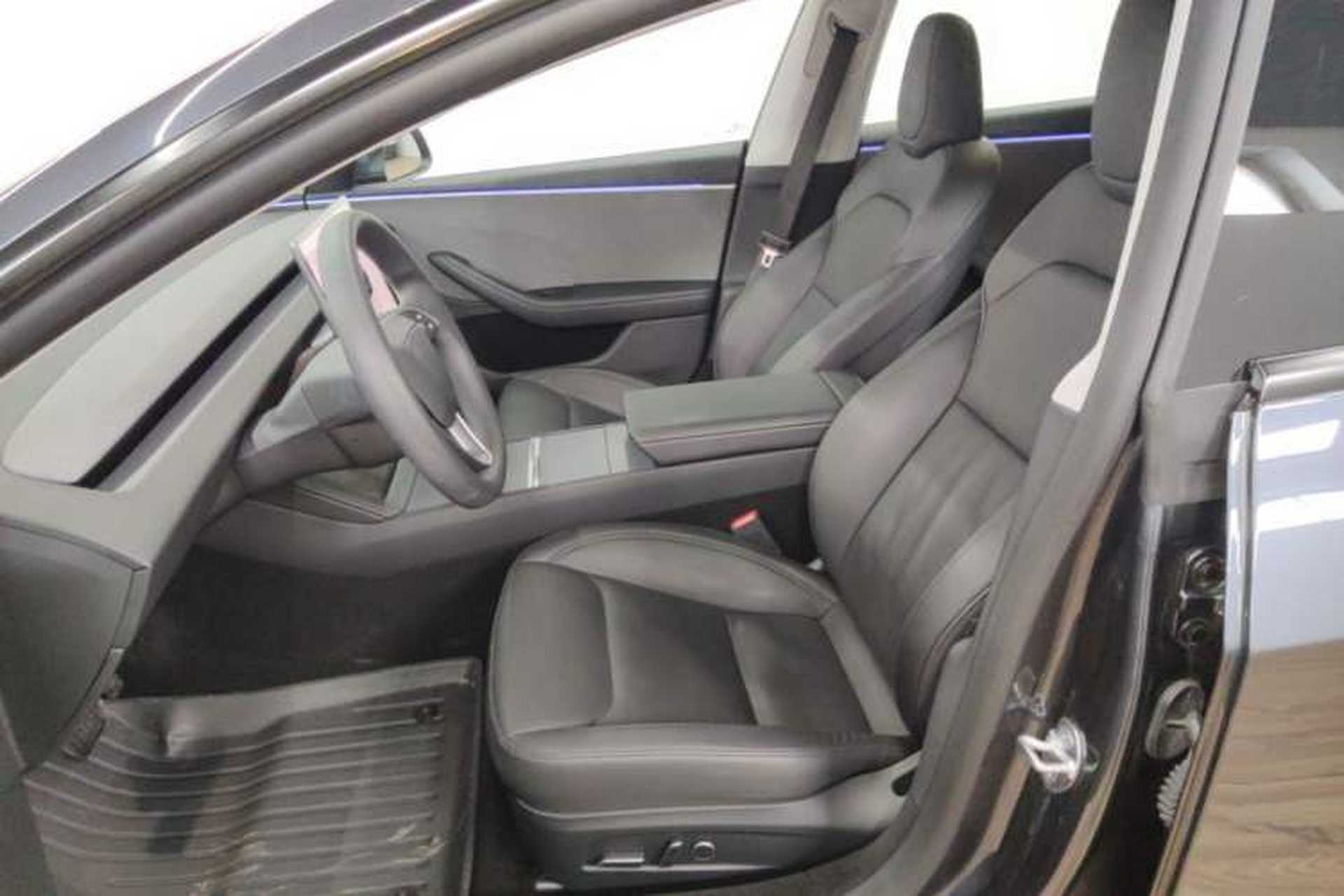 Used Tesla Model 3 2023 Rear-Wheel-Drive Version Left Front Seat