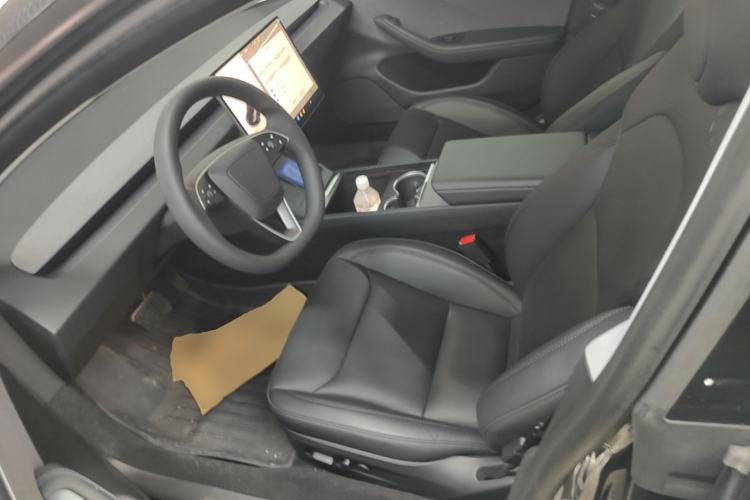 Used Tesla Model 3 2023 Rear-Wheel-Drive Version Left Front Seat