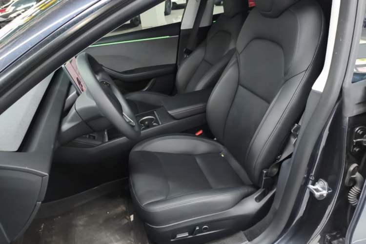 Used Tesla Model 3 2023 Rear-Wheel-Drive Version Left Front Seat