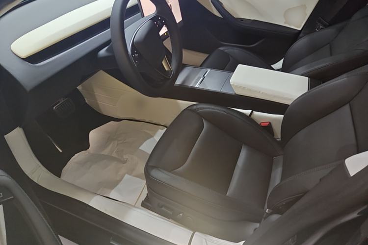 Used Tesla Model 3 2023 Rear-Wheel-Drive Version Left Front Seat