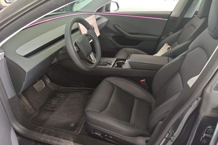 Used Tesla Model 3 2023 Rear-Wheel-Drive Version Left Front Seat