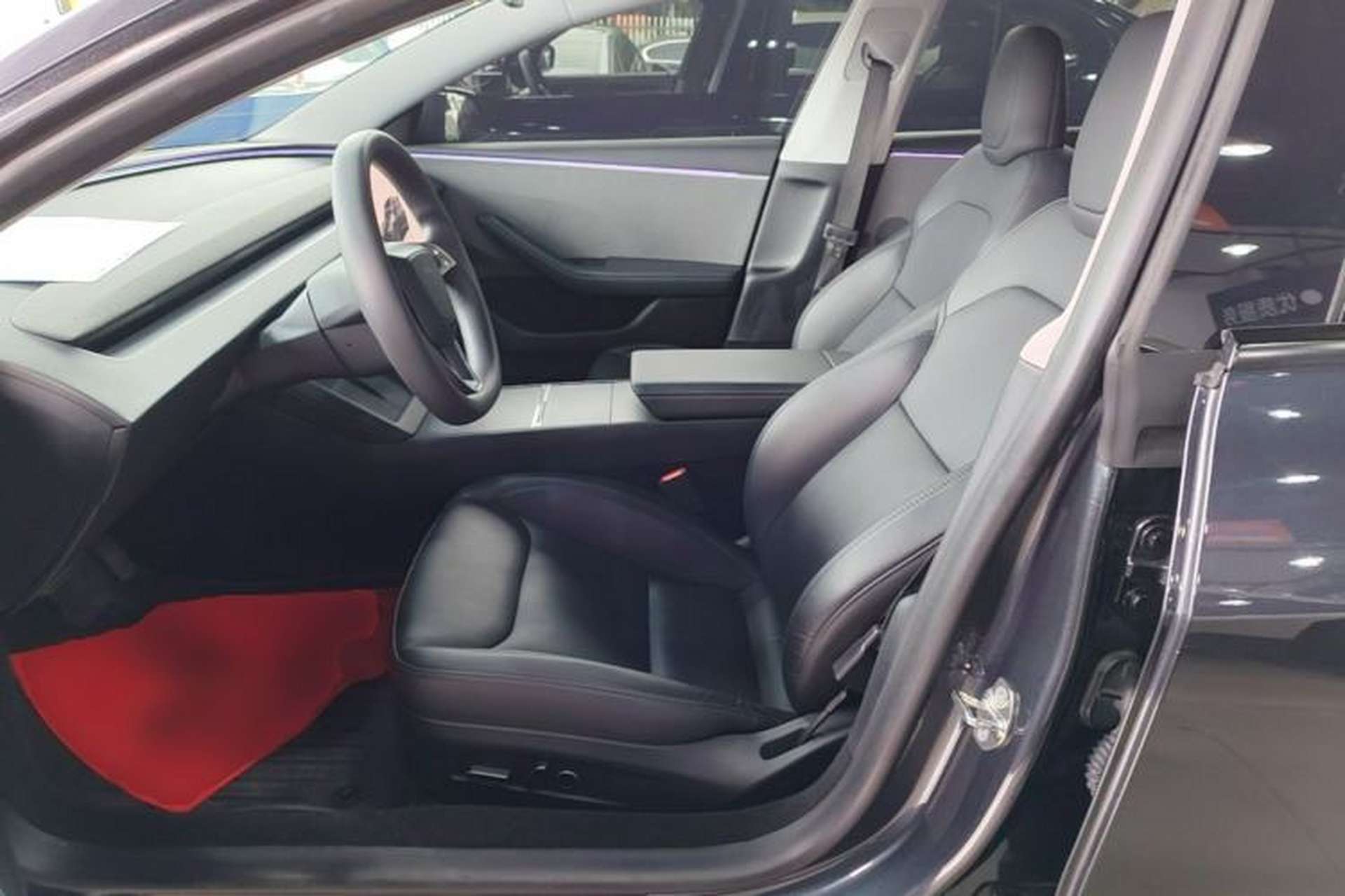 Used Tesla Model 3 2023 Rear-Wheel-Drive Version Left Front Seat
