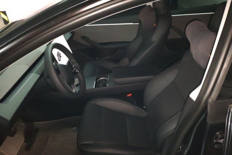 Used Tesla Model 3 2023 Rear-Wheel-Drive Version Left Front Seat