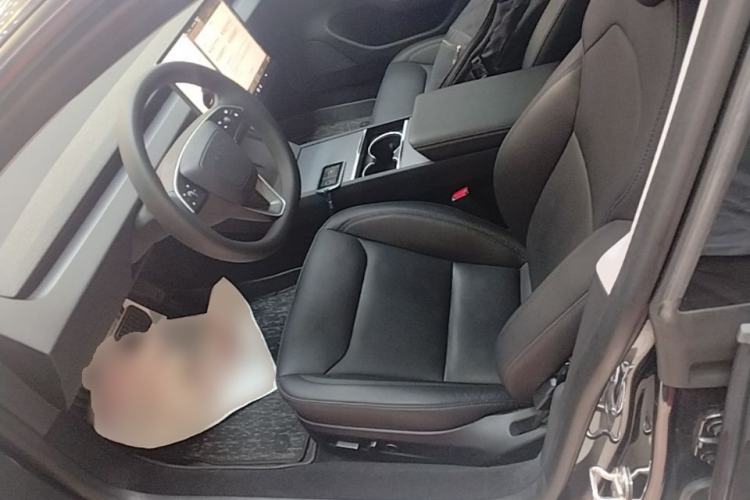 Used Tesla Model 3 2023 Rear-Wheel-Drive Version Left Front Seat