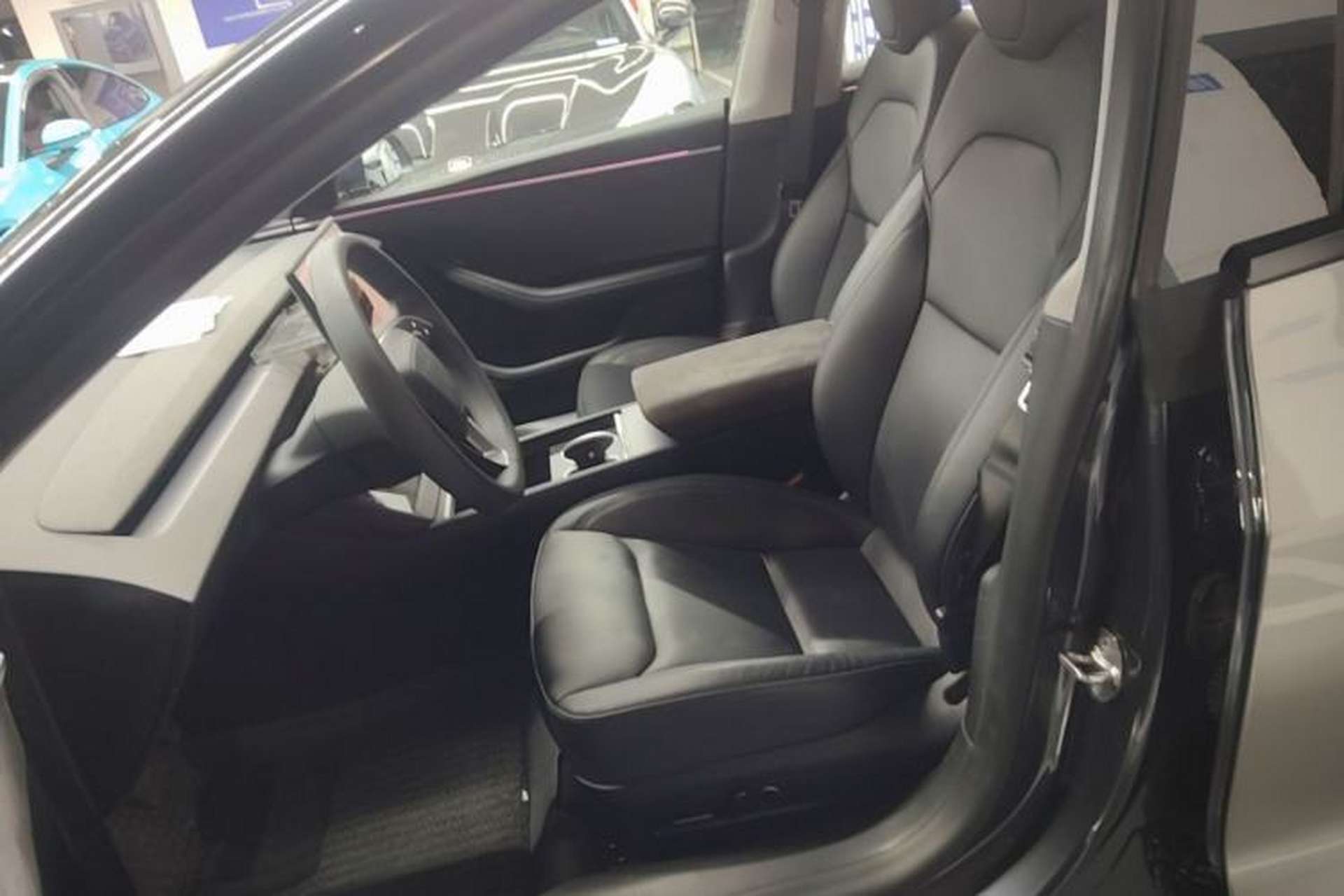 Used Tesla Model 3 2023 Long-Range All-Wheel-Drive Version Left Front Seat