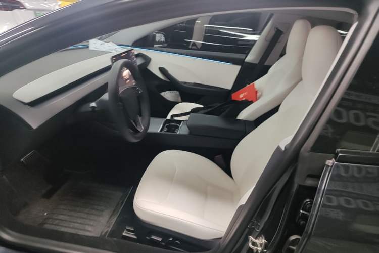 Used Tesla Model 3 2023 Rear-Wheel-Drive Version Left Front Seat