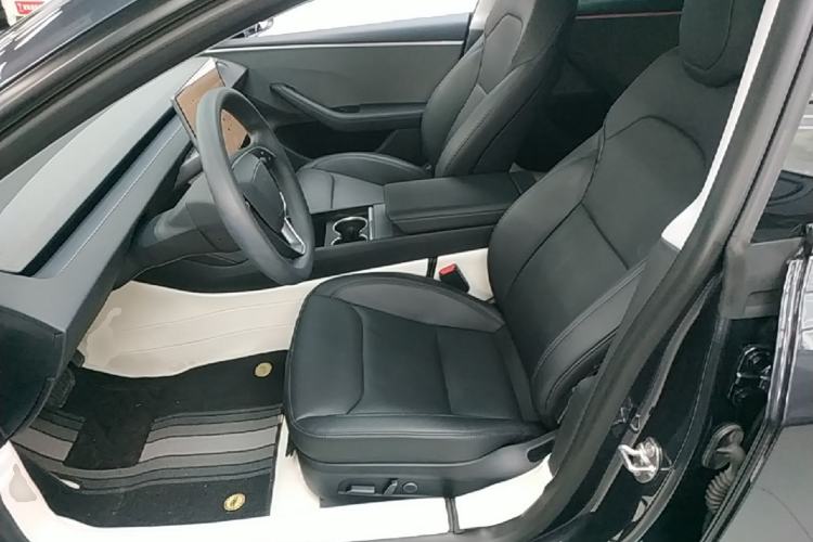 Used Tesla Model 3 2023 Rear-Wheel-Drive Version Left Front Seat