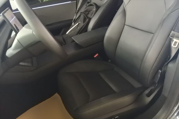 Used Tesla Model 3 2023 Rear-Wheel-Drive Version Left Front Seat