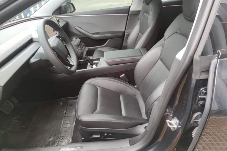 Used Tesla Model 3 2023 Rear-Wheel-Drive Version Left Front Seat
