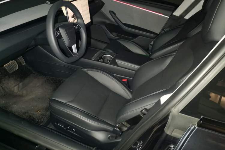 Used Tesla Model 3 2023 Rear-Wheel-Drive Version Left Front Seat