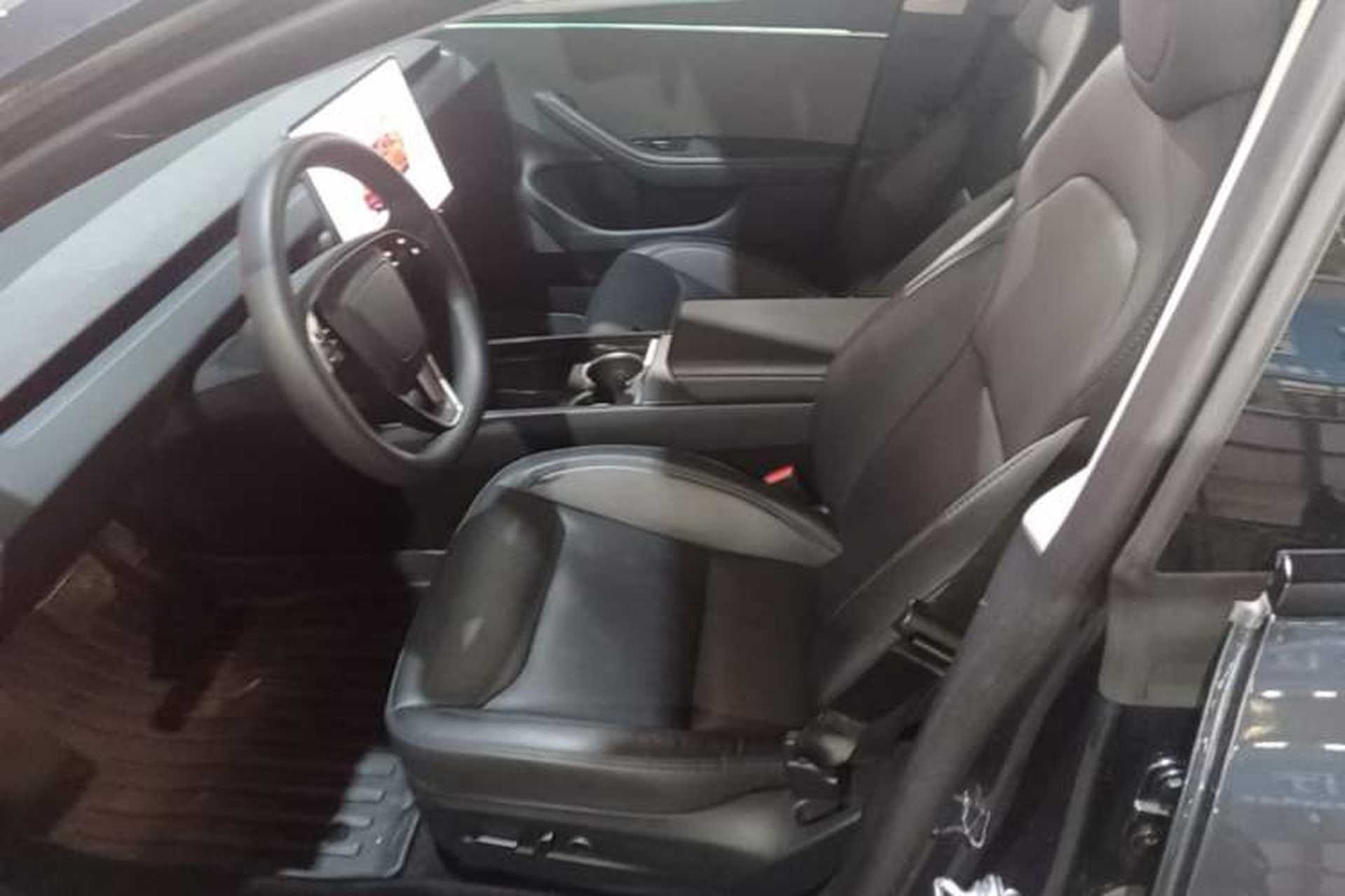 Used Tesla Model 3 2023 Rear-Wheel-Drive Version Left Front Seat