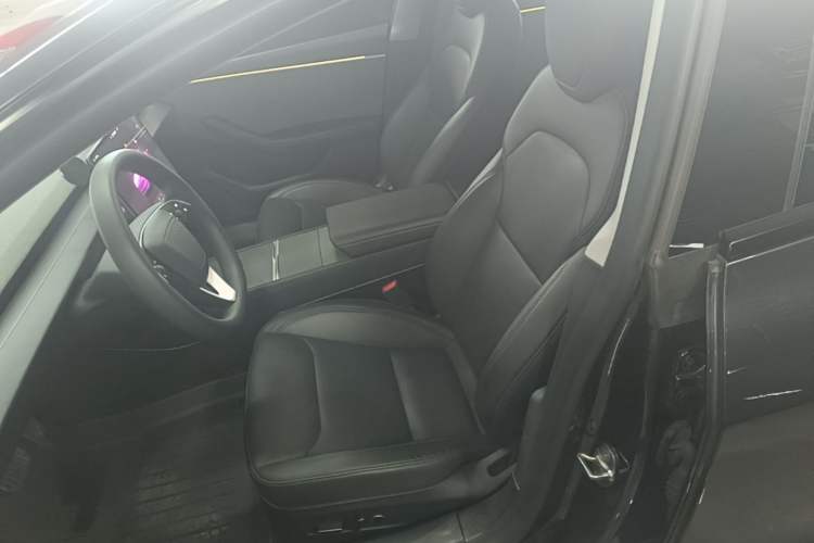 Used Tesla Model 3 2023 Rear-Wheel-Drive Version Left Front Seat
