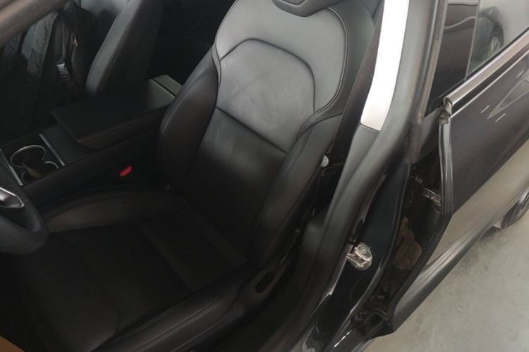 Used Tesla Model 3 2023 Rear-Wheel-Drive Version Left Front Seat