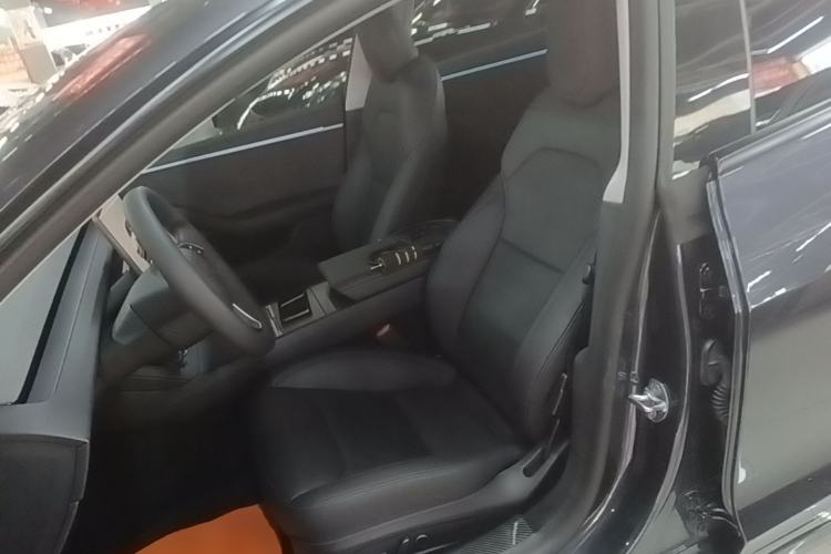 Used Tesla Model 3 2023 Long-Range All-Wheel-Drive Version Left Front Seat