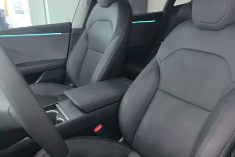 Used Tesla Model 3 2023 Rear-Wheel-Drive Version Left Front Seat