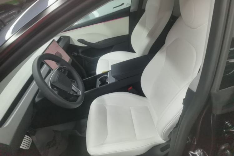 Used Tesla Model 3 2023 Long-Range All-Wheel-Drive Version Left Front Seat