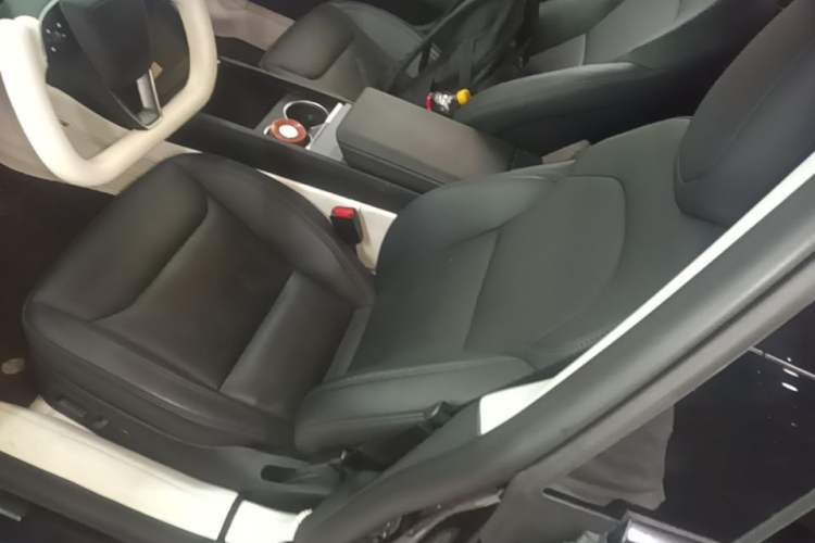 Used Tesla Model 3 2023 Rear-Wheel-Drive Version Left Front Seat