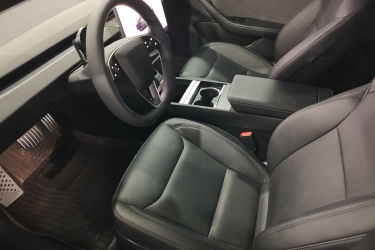 Used Tesla Model 3 2023 Rear-Wheel-Drive Version Left Front Seat