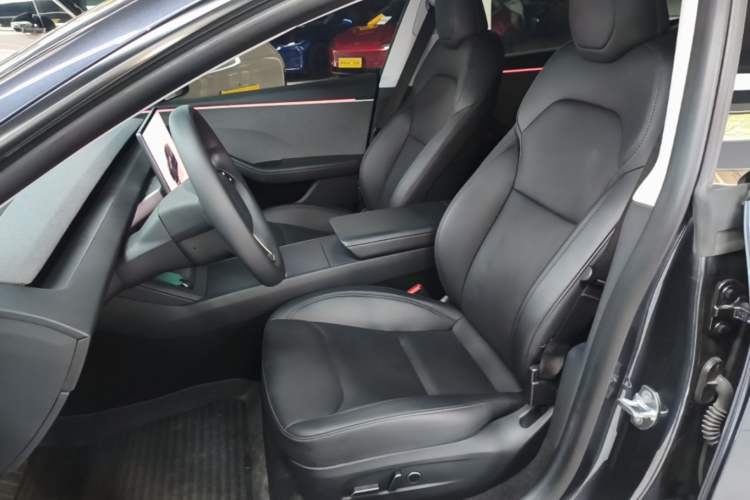 Used Tesla Model 3 2023 Rear-Wheel-Drive Version Left Front Seat