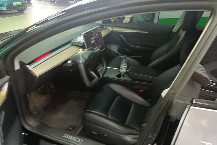Used Tesla Model 3 2023 Rear-Wheel-Drive Version Left Front Seat