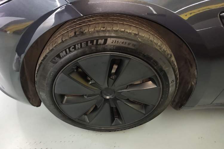 Used Tesla Model 3 2023 Rear-Wheel-Drive Version Left Front Wheel Hub