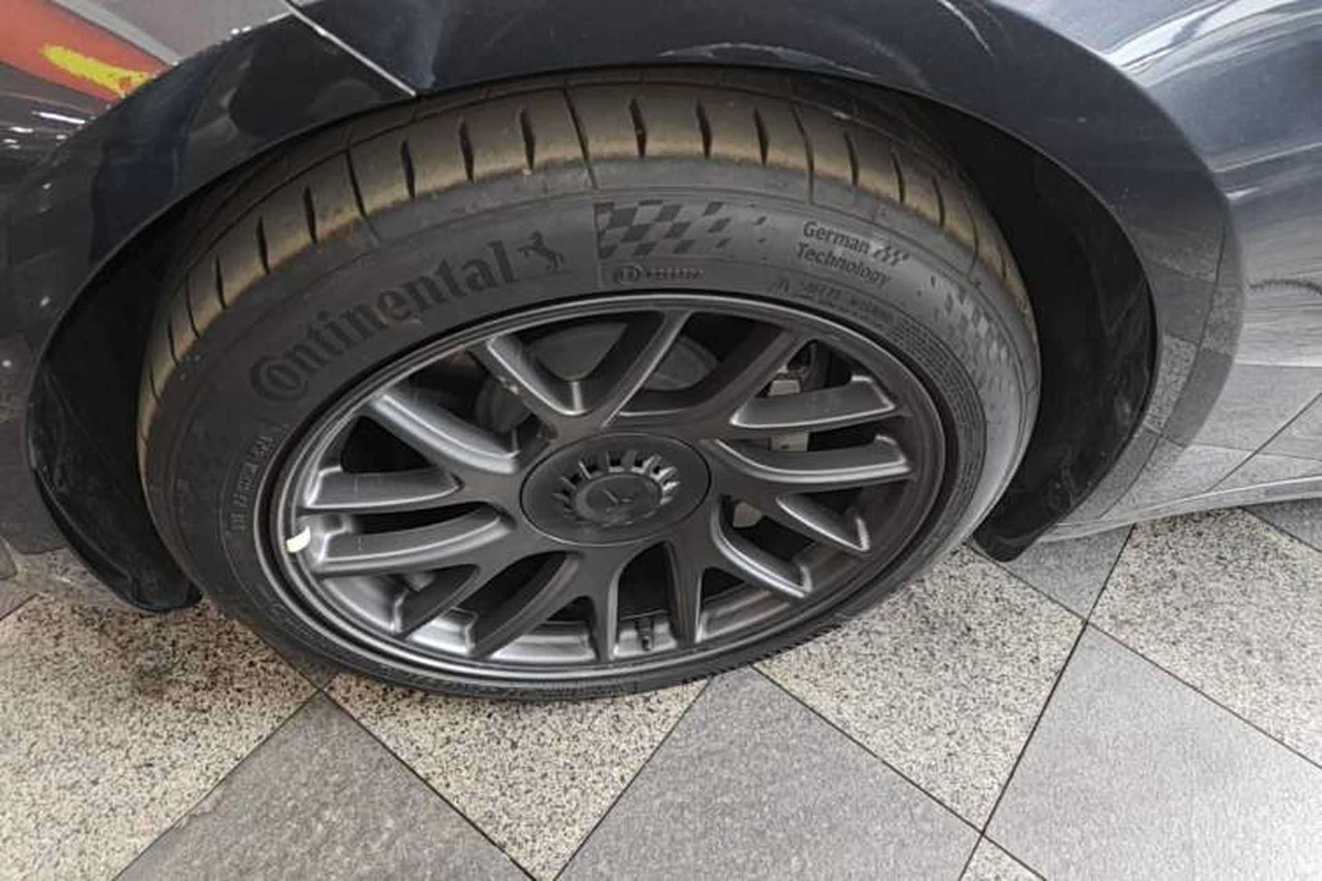 Used Tesla Model 3 2023 Long-Range All-Wheel-Drive Version Left Front Wheel Hub