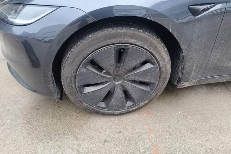 Used Tesla Model 3 2023 Rear-Wheel-Drive Version Left Front Wheel Hub