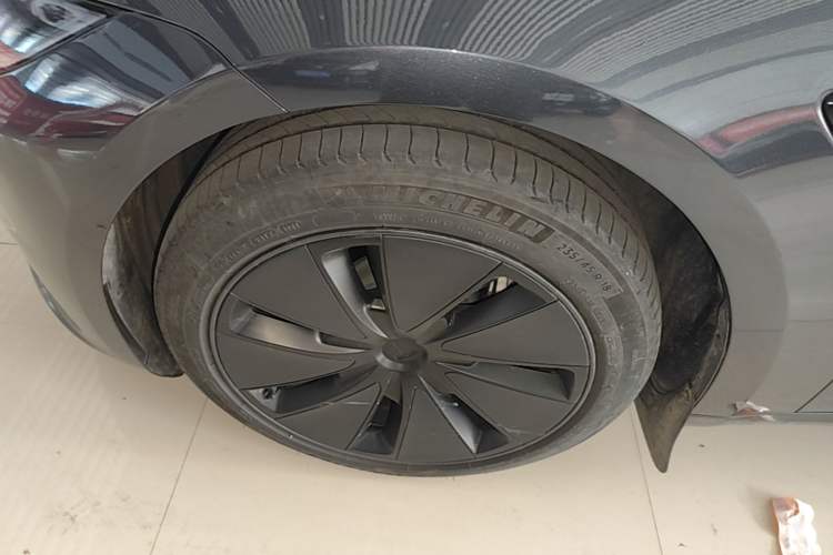Used Tesla Model 3 2023 Rear-Wheel-Drive Version Left Front Wheel Hub