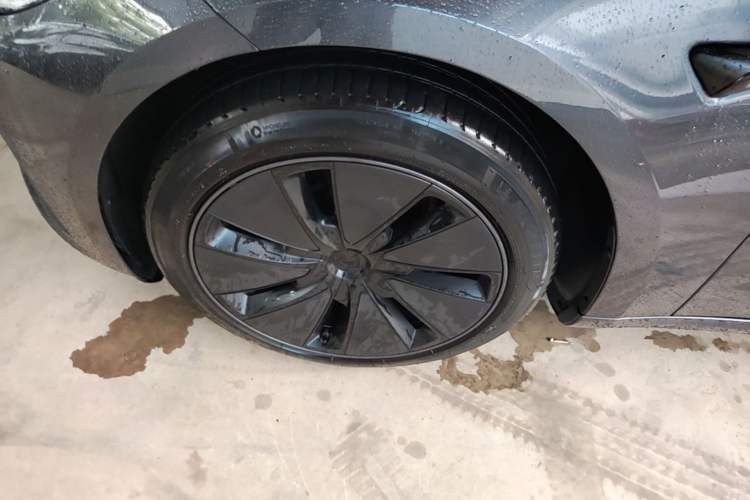 Used Tesla Model 3 2023 Rear-Wheel-Drive Version Left Front Wheel Hub