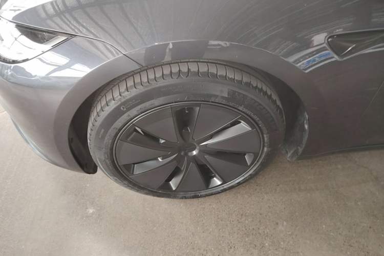 Used Tesla Model 3 2023 Rear-Wheel-Drive Version Left Front Wheel Hub