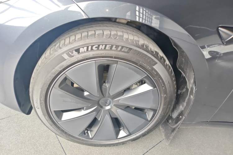 Used Tesla Model 3 2023 Rear-Wheel-Drive Version Left Front Wheel Hub