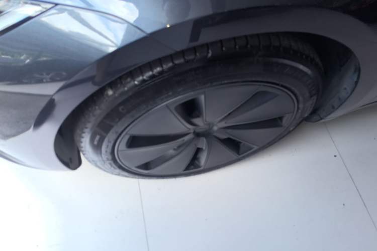 Used Tesla Model 3 2023 Rear-Wheel-Drive Version Left Front Wheel Hub