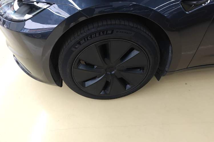 Used Tesla Model 3 2023 Rear-Wheel-Drive Version Left Front Wheel Hub
