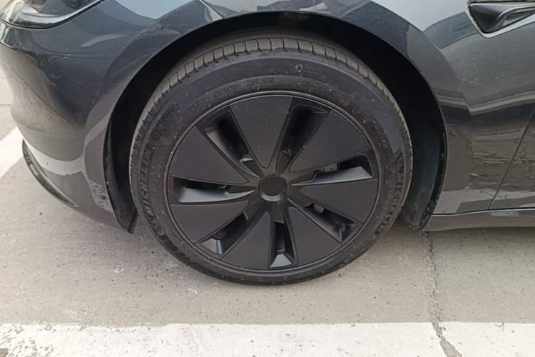 Used Tesla Model 3 2023 Rear-Wheel-Drive Version Left Front Wheel Hub