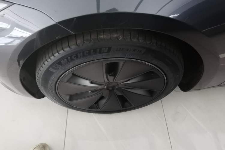 Used Tesla Model 3 2023 Rear-Wheel-Drive Version Left Front Wheel Hub