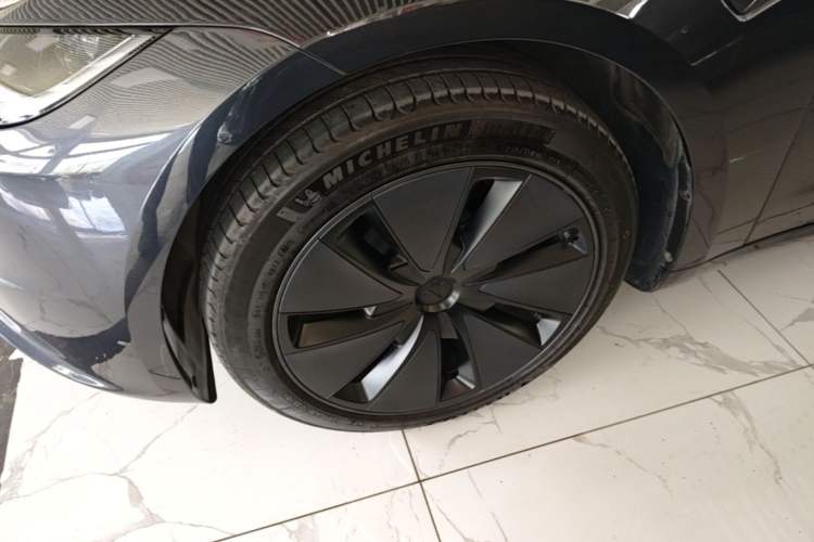 Used Tesla Model 3 2023 Rear-Wheel-Drive Version Left Front Wheel Hub