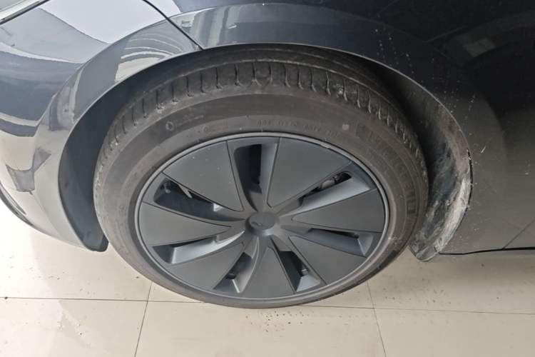 Used Tesla Model 3 2023 Rear-Wheel-Drive Version Left Front Wheel Hub