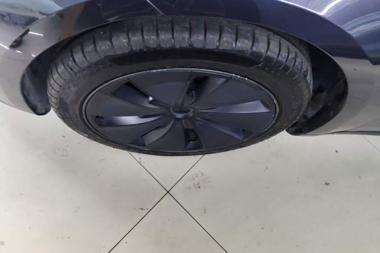 Used Tesla Model 3 2023 Rear-Wheel-Drive Version Left Front Wheel Hub