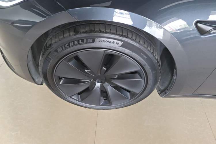 Used Tesla Model 3 2023 Rear-Wheel-Drive Version Left Front Wheel Hub