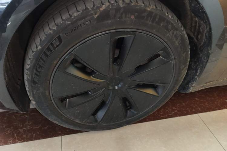 Used Tesla Model 3 2023 Rear-Wheel-Drive Version Left Front Wheel Hub