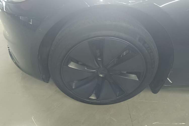 Used Tesla Model 3 2023 Rear-Wheel-Drive Version Left Front Wheel Hub