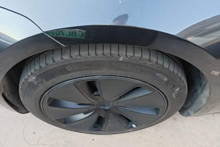 Used Tesla Model 3 2023 Rear-Wheel-Drive Version Left Front Wheel Hub